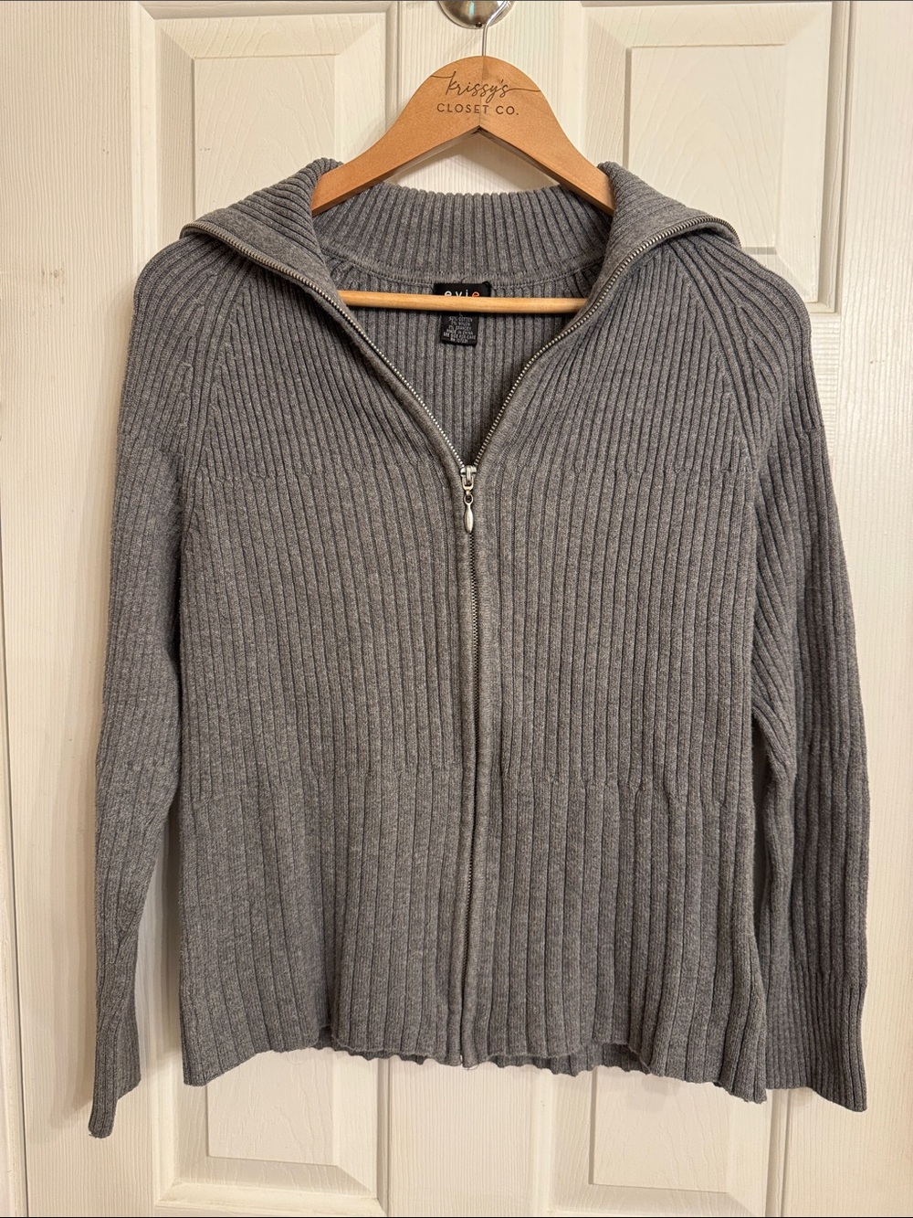 EVIE Ribbed Zip-Up Hoodie Sweater - Light Gray